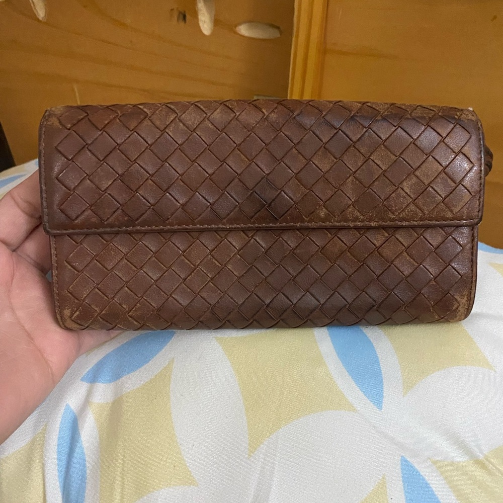 Authentic Bottega Veneta Zippy Wallet